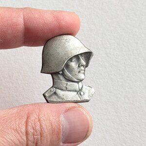 1940 Vintage Swiss Soldiers´ Christmas badge, Switzerland patriotic brooch WWII
